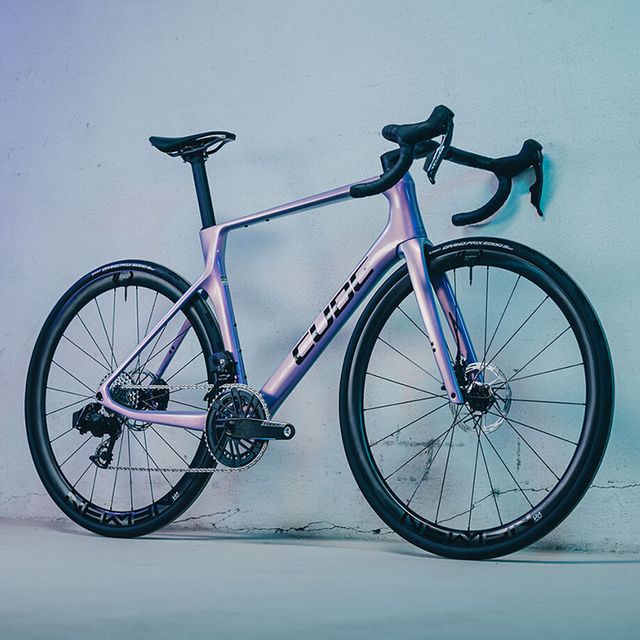 CUBE Agree C:62 SLX maantiepyörä